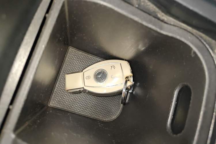 Used Mercedes-Benz B-Class 2017 B 200 Fashion Model Vehicle Key