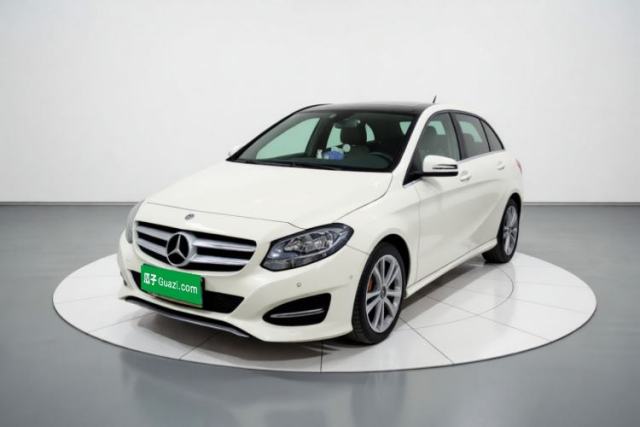 Mercedes-Benz B-Class 2017 B 200 Sport Edition usado