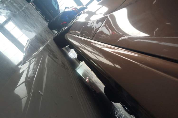 Used Mercedes-Benz B-Class 2017 B 200 Fashion Model Left Side Sill
