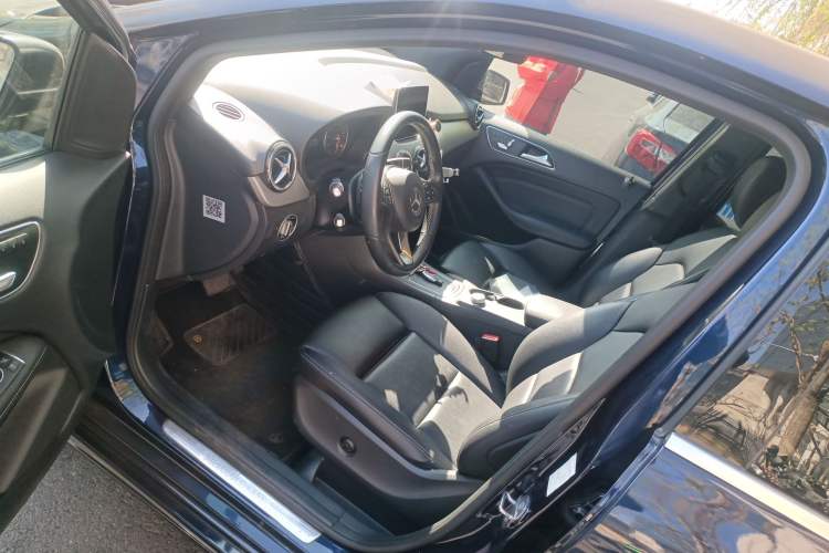 Used Mercedes-Benz B-Class 2018 B 200 Fashion Model Driver Seat