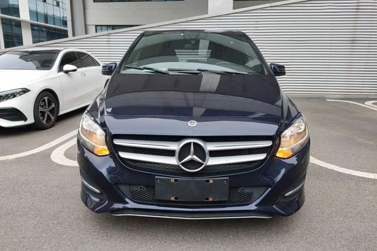 Used Mercedes-Benz B-Class 2018 B 200 Sport Edition Front