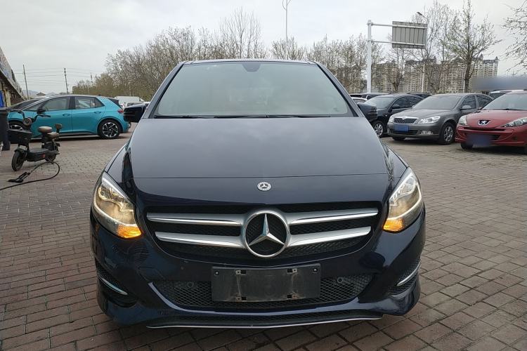 Used Mercedes-Benz B-Class 2018 B 200 Sport Edition Front