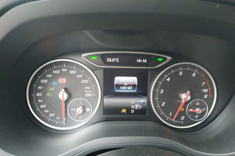 Used Mercedes-Benz B-Class 2018 B 200 Sport Edition Instrument Cluster