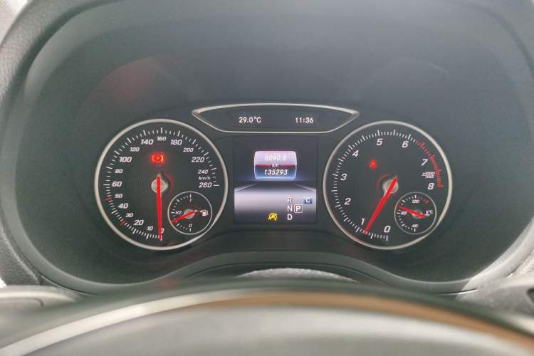 Used Mercedes-Benz B-Class 2018 B 200 Fashion Model Instrument Cluster