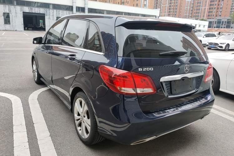 Used Mercedes-Benz B-Class 2018 B 200 Sport Edition Rear Left 45 Deg