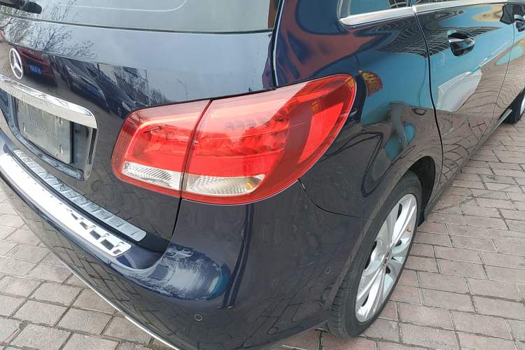 Used Mercedes-Benz B-Class 2018 B 200 Sport Edition Right Rear Taillight