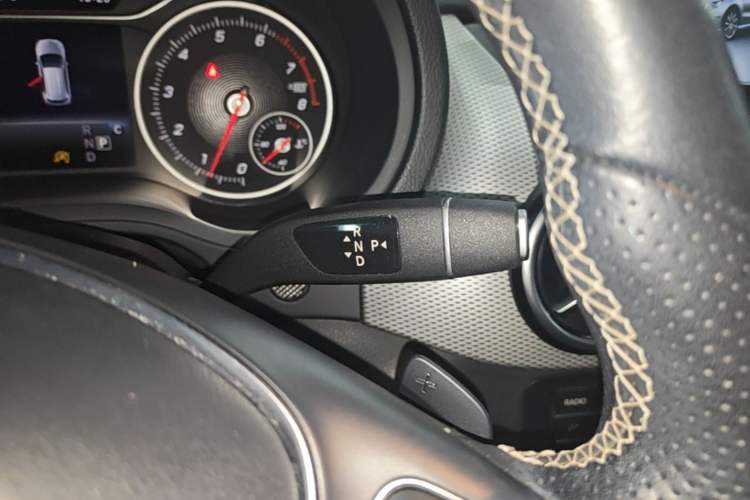 Used Mercedes-Benz B-Class 2018 B 200 Sport Edition Gear Lever