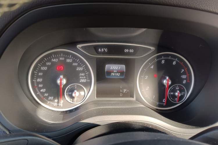 Used Mercedes-Benz B-Class 2018 B 200 Sport Edition Instrument Cluster
