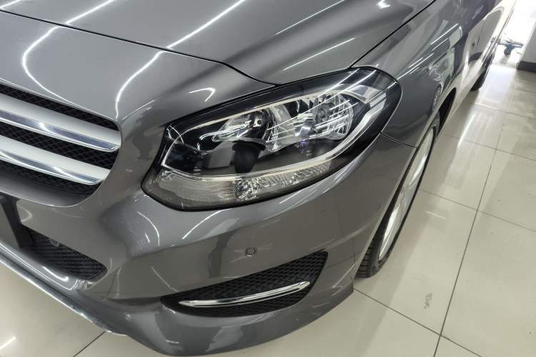 Used Mercedes-Benz B-Class 2018 B 200 Sport Edition Left Front Headlight