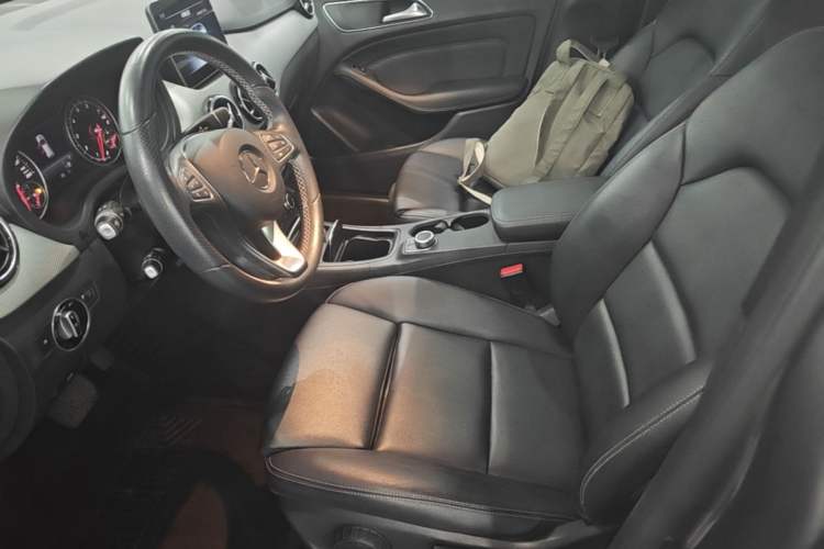 Used Mercedes-Benz B-Class 2018 B 200 Sport Edition Left Front Seat