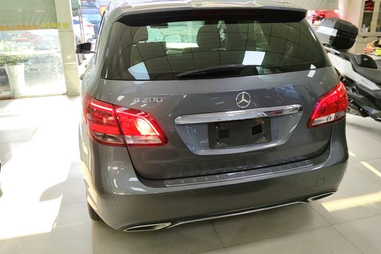 Used Mercedes-Benz B-Class 2018 B 200 Sport Edition Rear