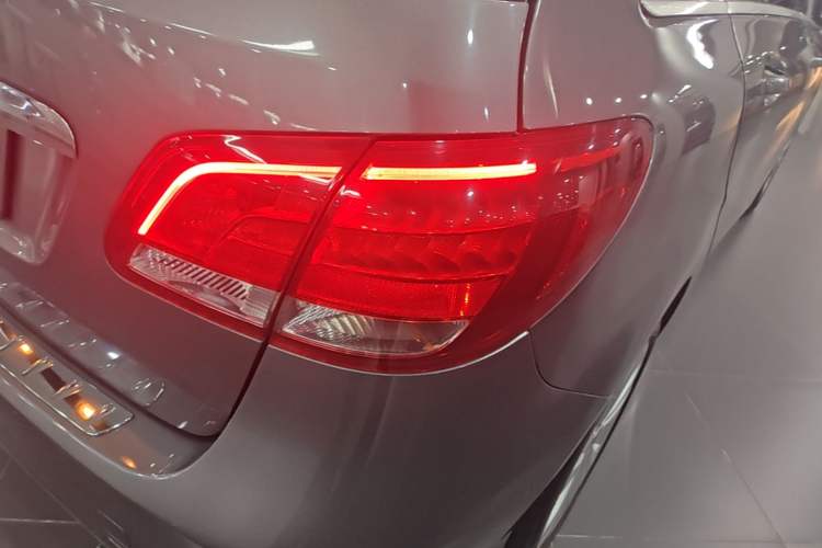 Used Mercedes-Benz B-Class 2018 B 200 Sport Edition Right Rear Taillight