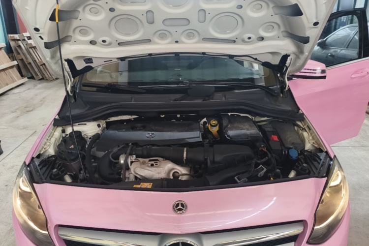 Used Mercedes-Benz B-Class 2018 B 200 Sport Edition Engine Bay