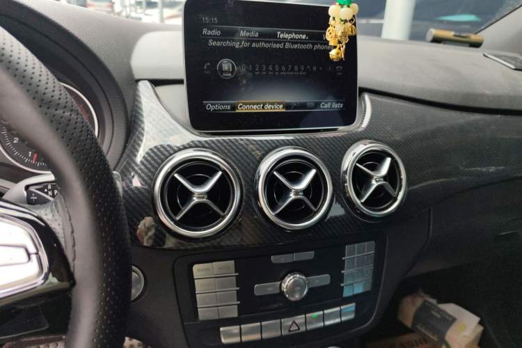Used Mercedes-Benz B-Class 2018 B 200 Sport Edition Audio And AC Panel