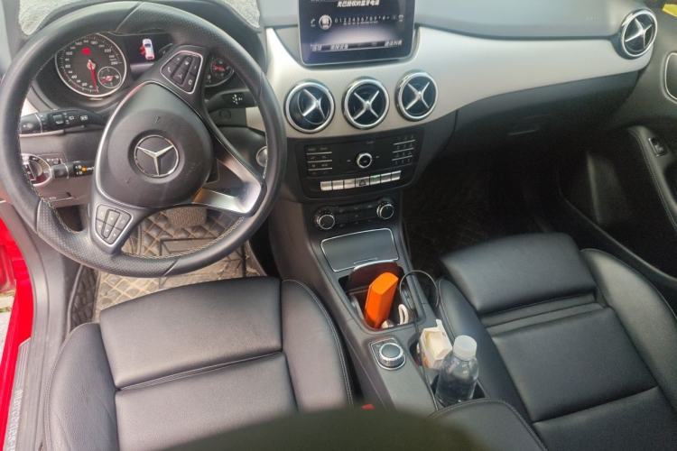Used Mercedes-Benz B-Class 2018 B 200 Sport Edition Center Console