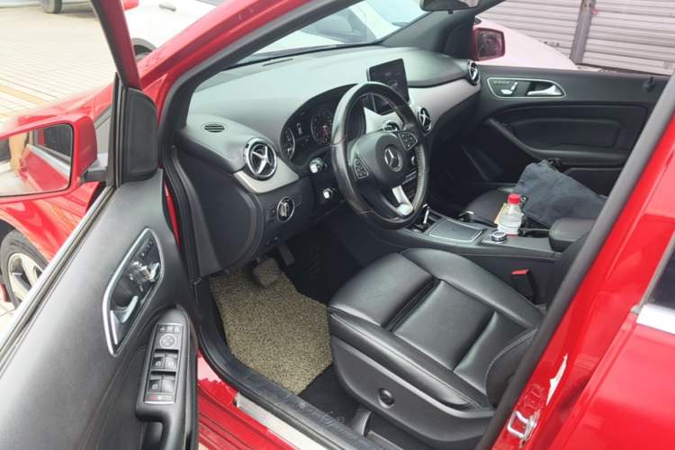 Used Mercedes-Benz B-Class 2018 B 200 Fashion Model Driver Seat