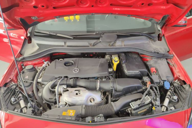 Used Mercedes-Benz B-Class 2018 B 200 Sport Edition Engine Bay