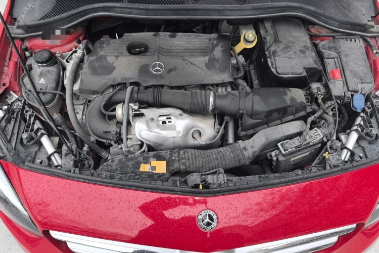 Used Mercedes-Benz B-Class 2018 B 200 Fashion Model Engine Bay