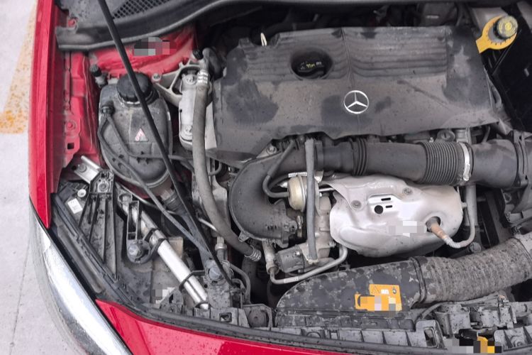 Used Mercedes-Benz B-Class 2018 B 200 Fashion Model Engine Bay Right