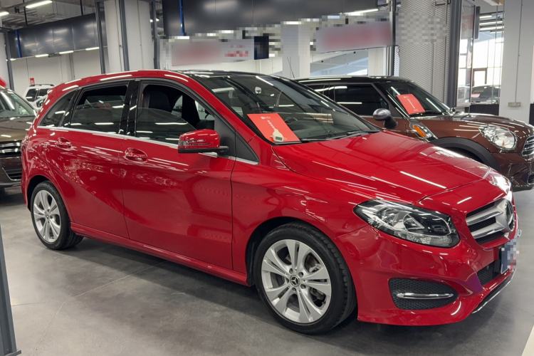 Used Mercedes-Benz B-Class 2018 B 200 Sport Edition Exterior 2