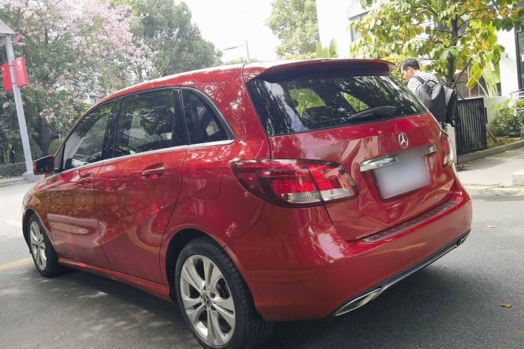 Used Mercedes-Benz B-Class 2018 B 200 Sport Edition Exterior 3