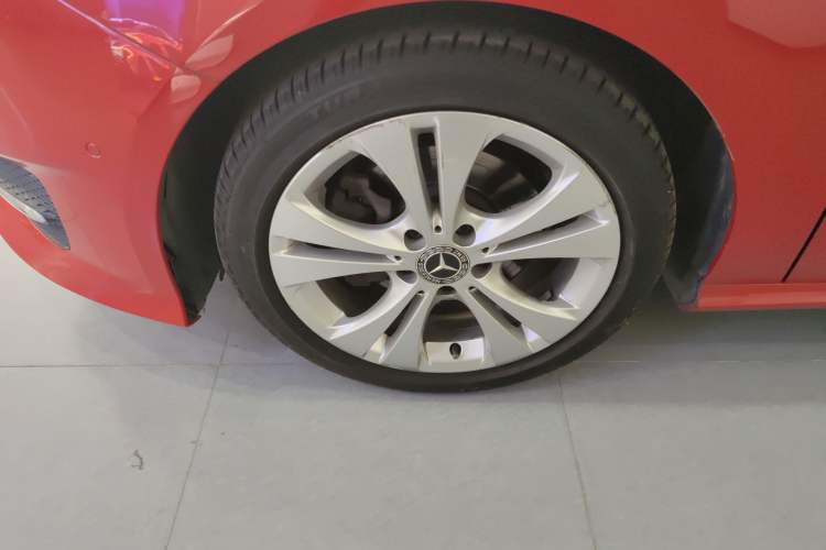 Used Mercedes-Benz B-Class 2018 B 200 Sport Edition Exterior 4