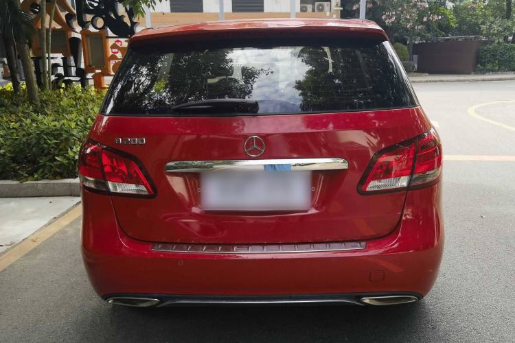 Used Mercedes-Benz B-Class 2018 B 200 Sport Edition Exterior 4