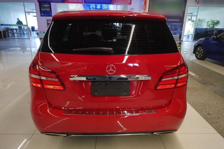 Used Mercedes-Benz B-Class 2018 B 200 Fashion Model Exterior 4