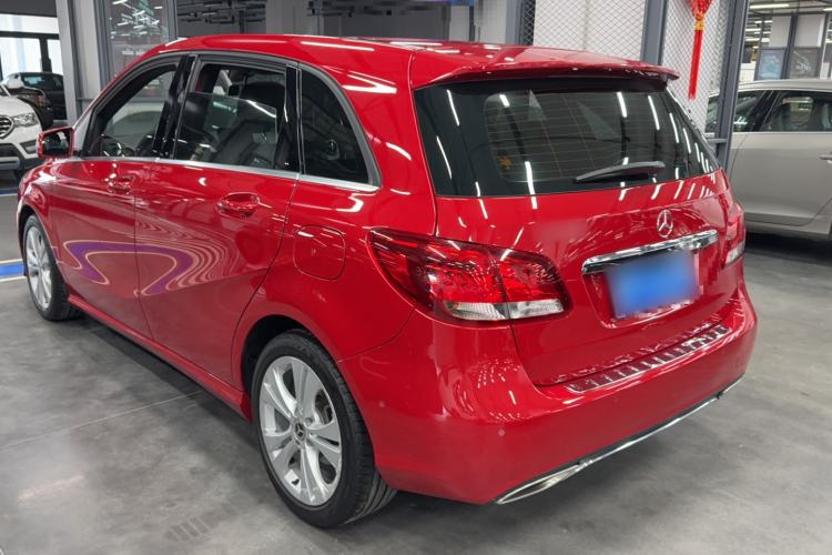 Used Mercedes-Benz B-Class 2018 B 200 Sport Edition Exterior 5