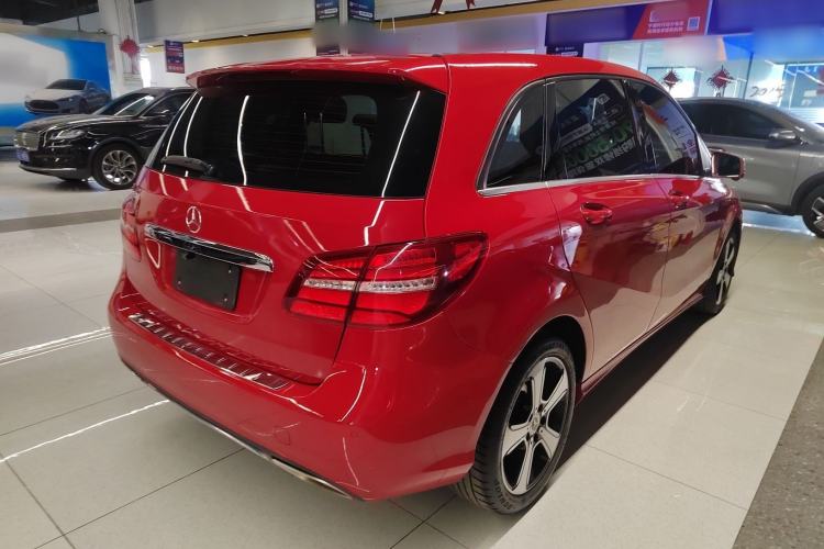 Used Mercedes-Benz B-Class 2018 B 200 Fashion Model Exterior 5