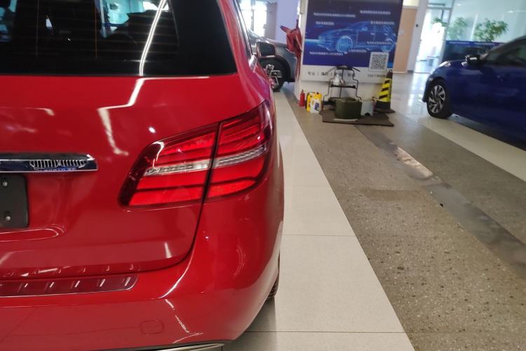 Used Mercedes-Benz B-Class 2018 B 200 Fashion Model Exterior 6