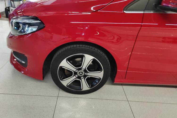Used Mercedes-Benz B-Class 2018 B 200 Fashion Model Exterior 7