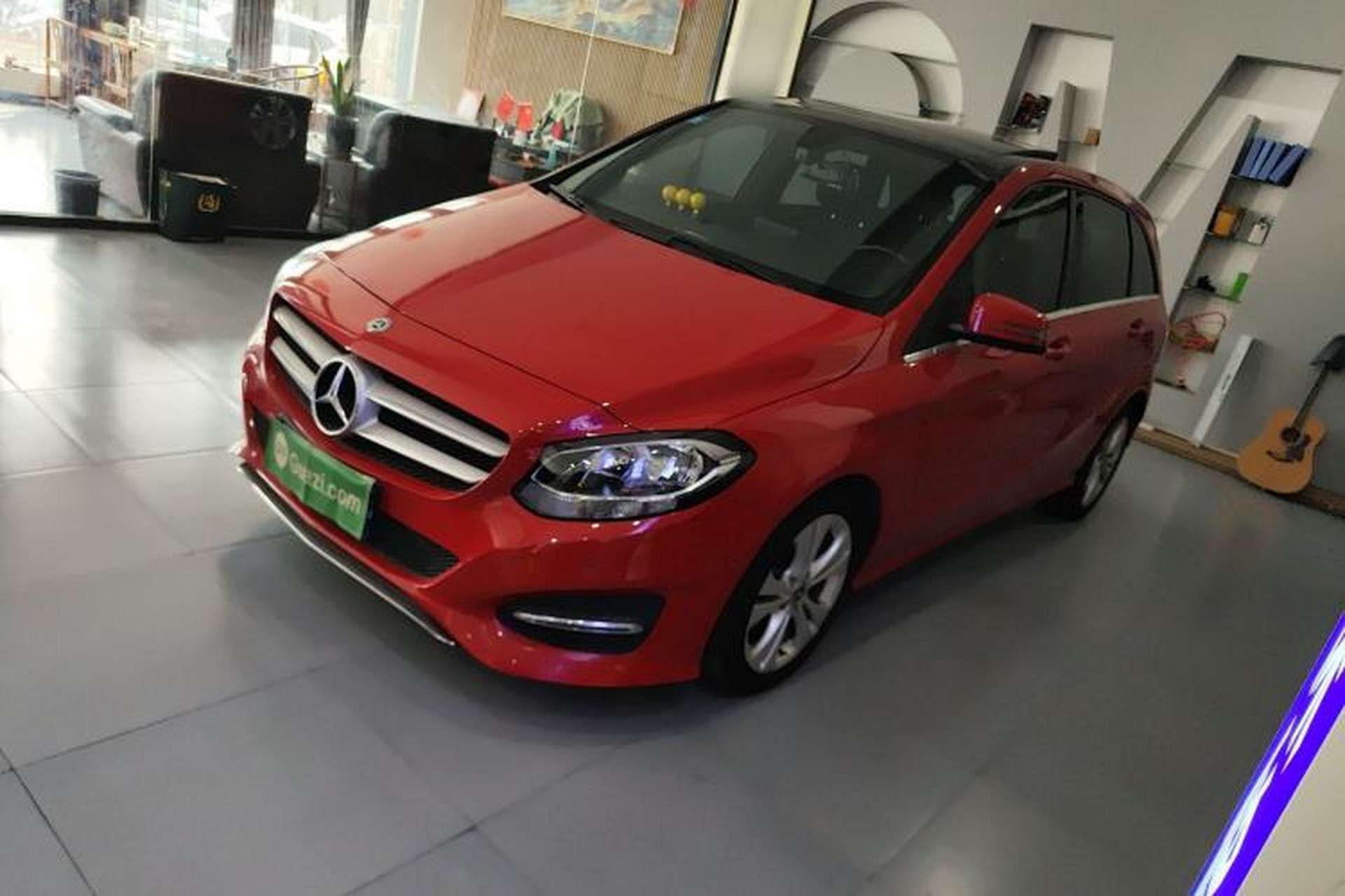 Used Mercedes-Benz B-Class 2018 B 200 Sport Edition Front Left 45 Deg