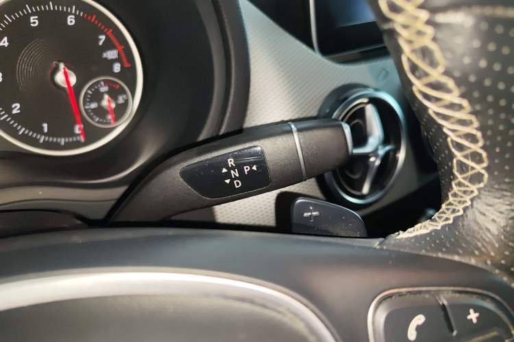 Used Mercedes-Benz B-Class 2018 B 200 Sport Edition Gear Lever