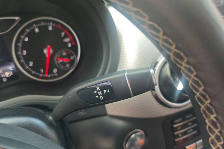 Used Mercedes-Benz B-Class 2018 B 200 Sport Edition Gear Lever