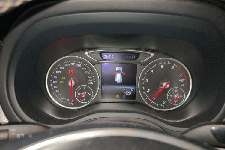 Used Mercedes-Benz B-Class 2018 B 200 Sport Edition Instrument Cluster