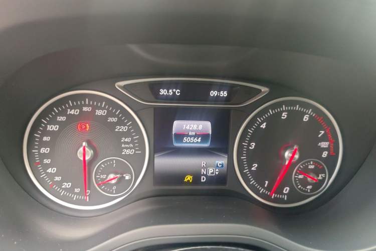 Used Mercedes-Benz B-Class 2018 B 200 Sport Edition Instrument Cluster
