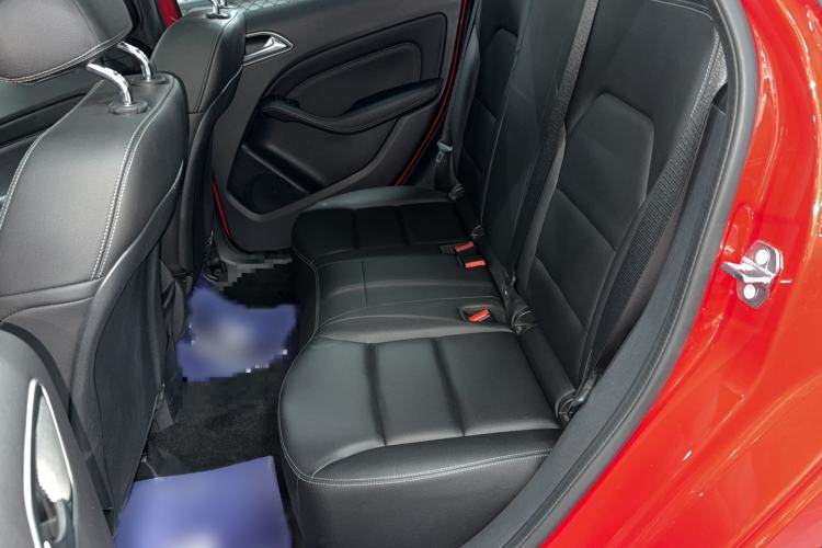 Used Mercedes-Benz B-Class 2018 B 200 Sport Edition Interior 1