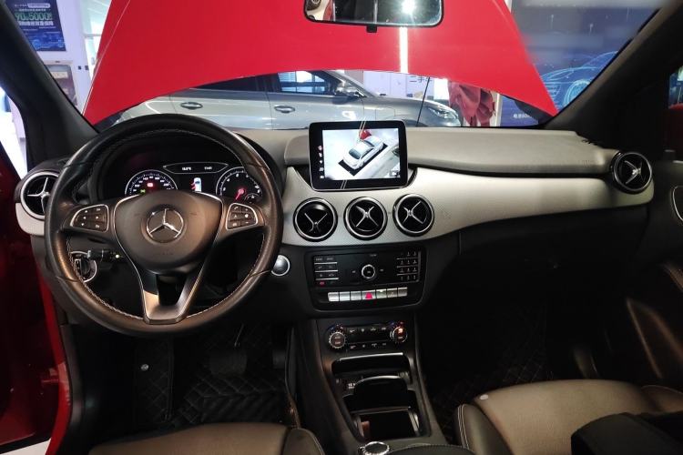 Used Mercedes-Benz B-Class 2018 B 200 Fashion Model Interior 2