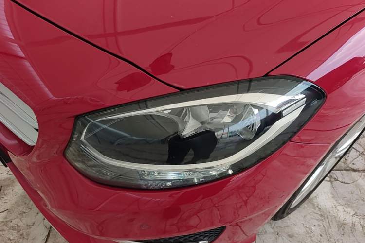 Used Mercedes-Benz B-Class 2018 B 200 Sport Edition Left Front Headlight