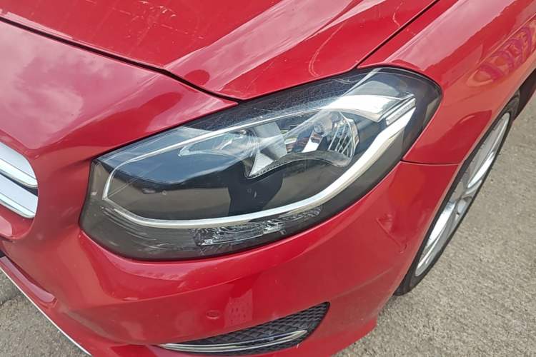 Used Mercedes-Benz B-Class 2018 B 200 Sport Edition Left Front Headlight