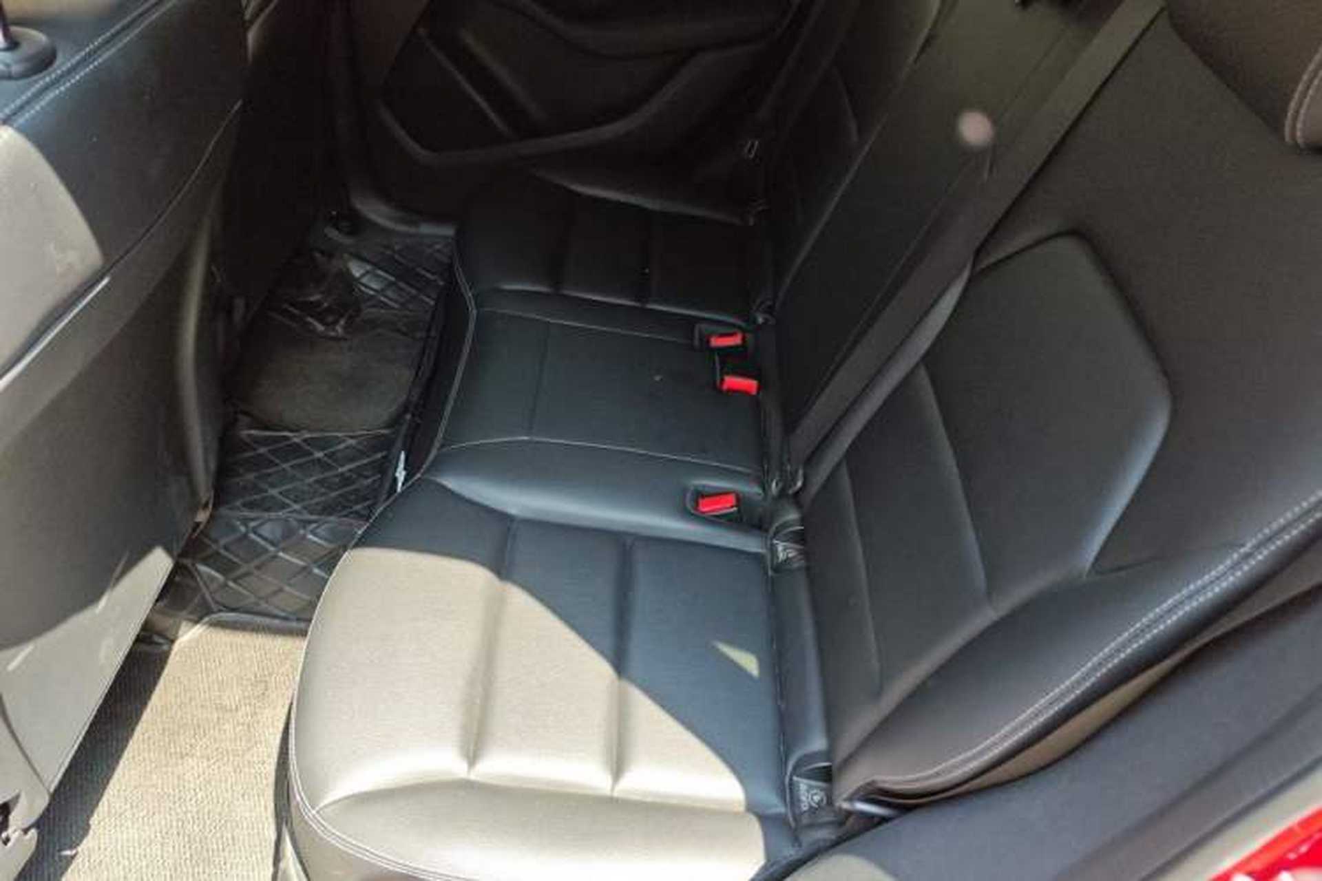 Used Mercedes-Benz B-Class 2018 B 200 Fashion Model Left Rear Seat