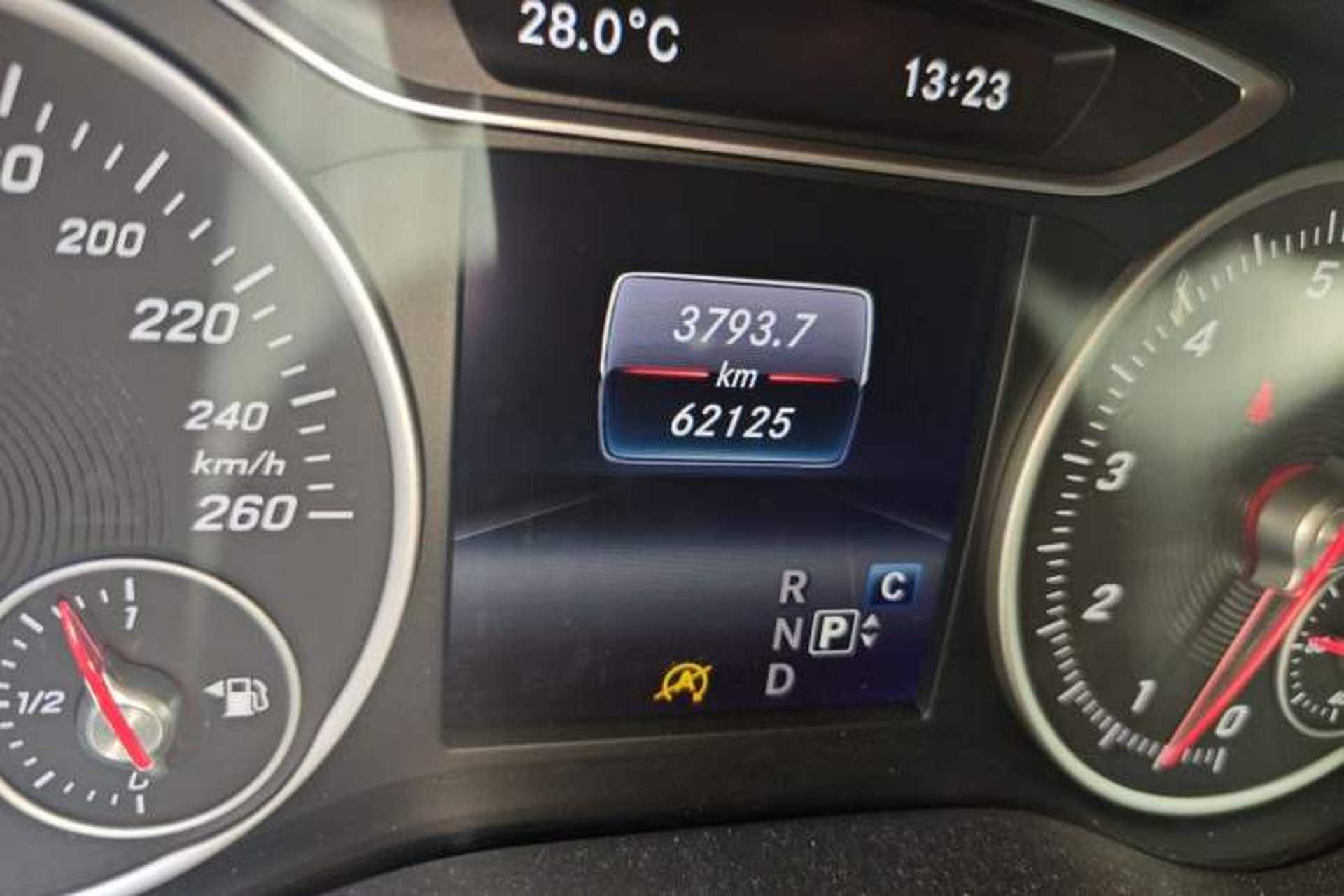 Used Mercedes-Benz B-Class 2018 B 200 Fashion Model Odometer Close Up