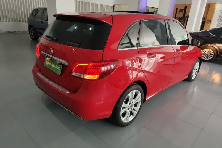 Used Mercedes-Benz B-Class 2018 B 200 Sport Edition Rear Right 45 Deg