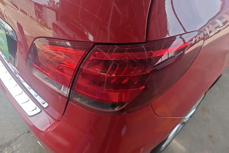 Used Mercedes-Benz B-Class 2018 B 200 Sport Edition Right Rear Taillight