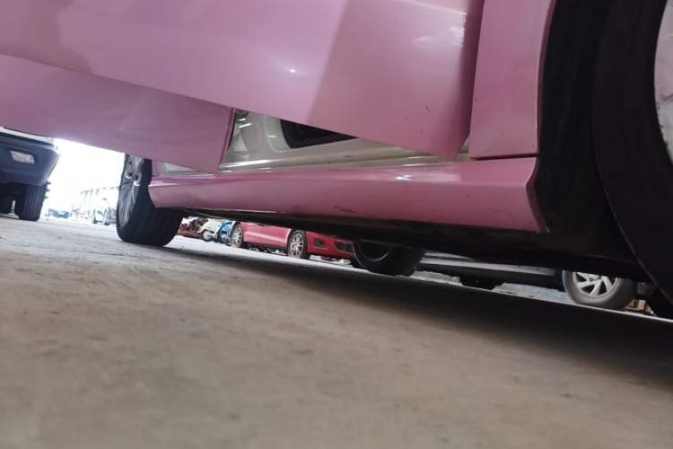 Used Mercedes-Benz B-Class 2018 B 200 Sport Edition Right Side Sill