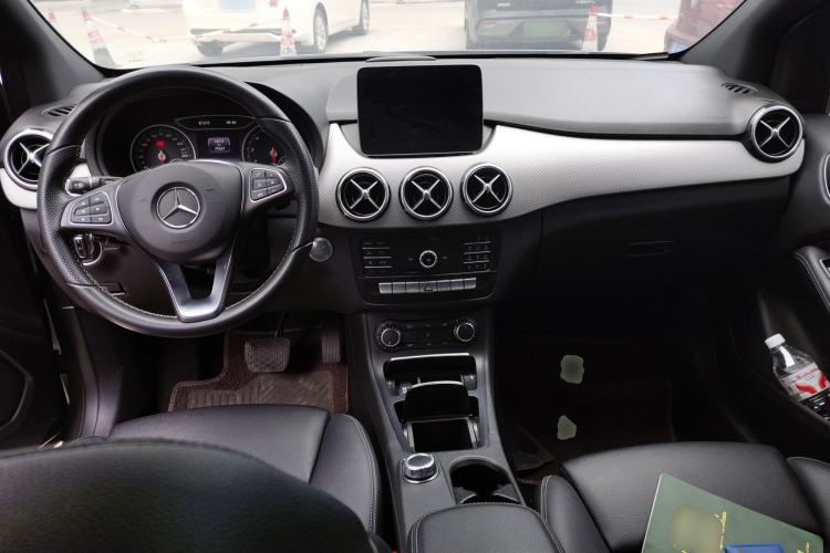 Used Mercedes-Benz B-Class 2018 B 200 Sport Edition Center Console