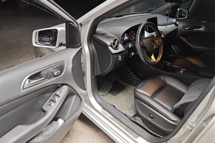 Used Mercedes-Benz B-Class 2018 B 200 Fashion Model Driver Seat