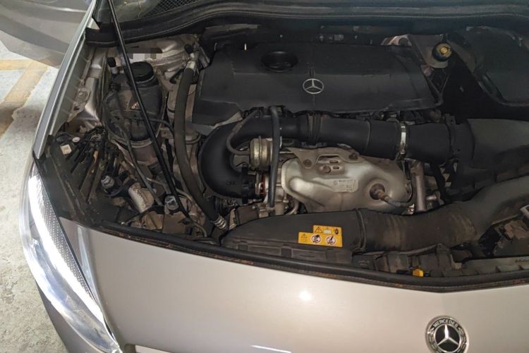 Used Mercedes-Benz B-Class 2018 B 200 Fashion Model Engine Bay Right