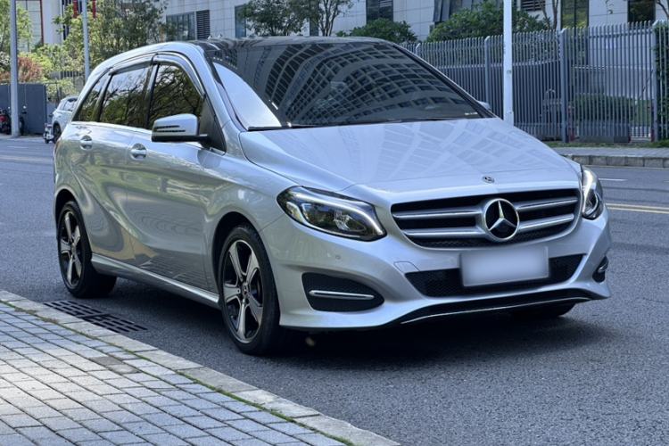 Used Mercedes-Benz B-Class 2018 B 200 Fashion Model Exterior 12
